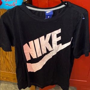 Women’s Nike tee